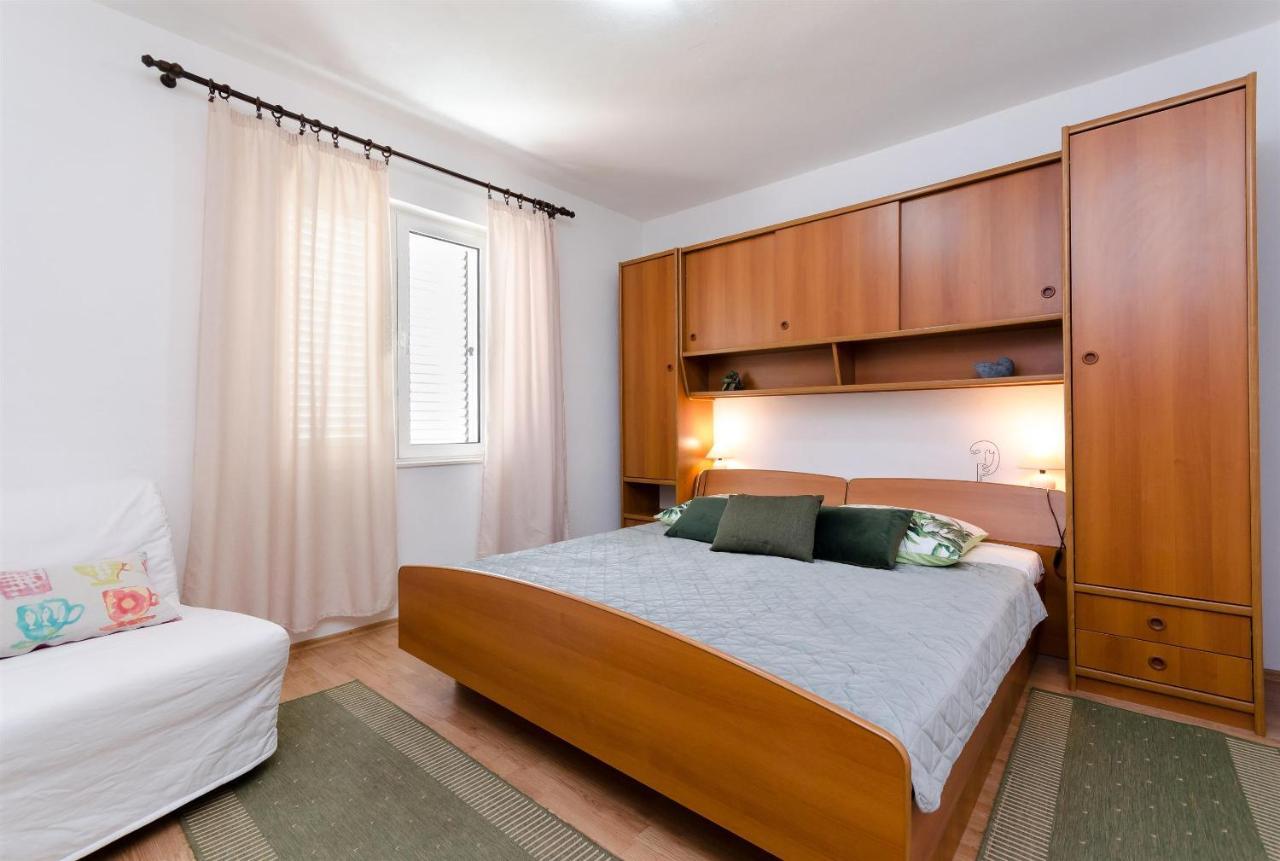 Apartments Marotin Palit Екстер'єр фото