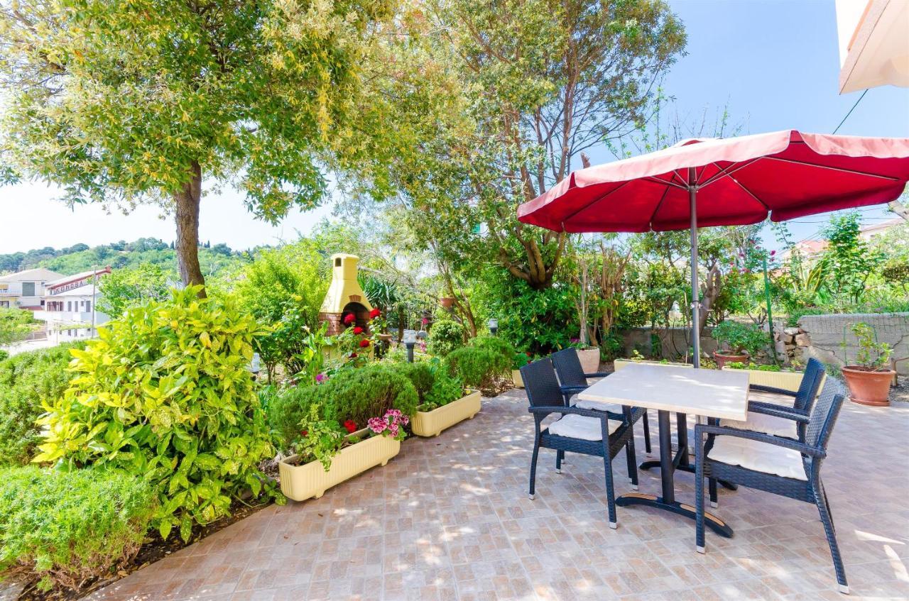 Apartments Marotin Palit Екстер'єр фото