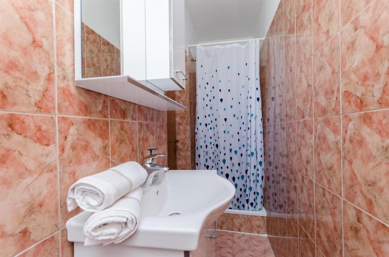 Apartments Marotin Palit Екстер'єр фото