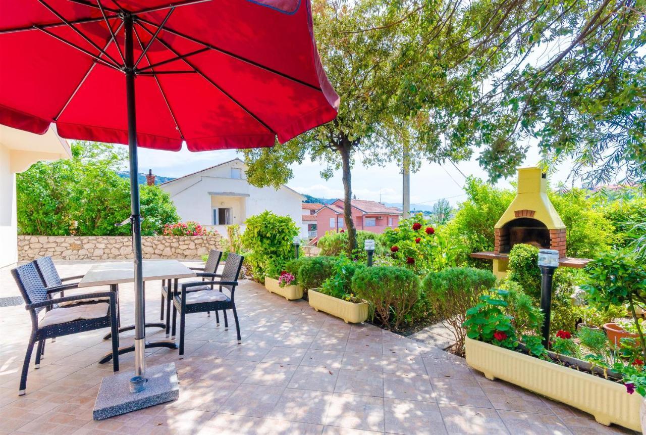 Apartments Marotin Palit Екстер'єр фото