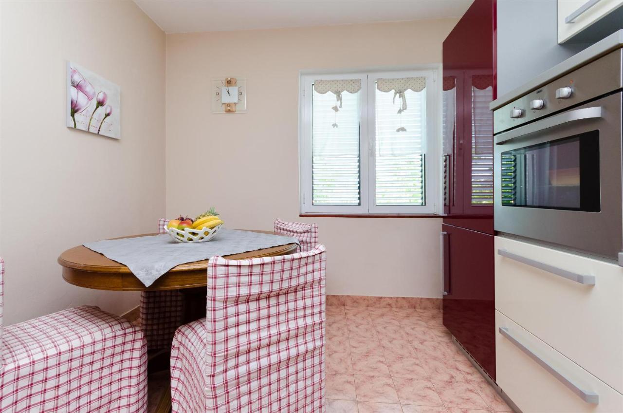 Apartments Marotin Palit Екстер'єр фото